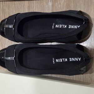 Anne Klein Flats (9W)